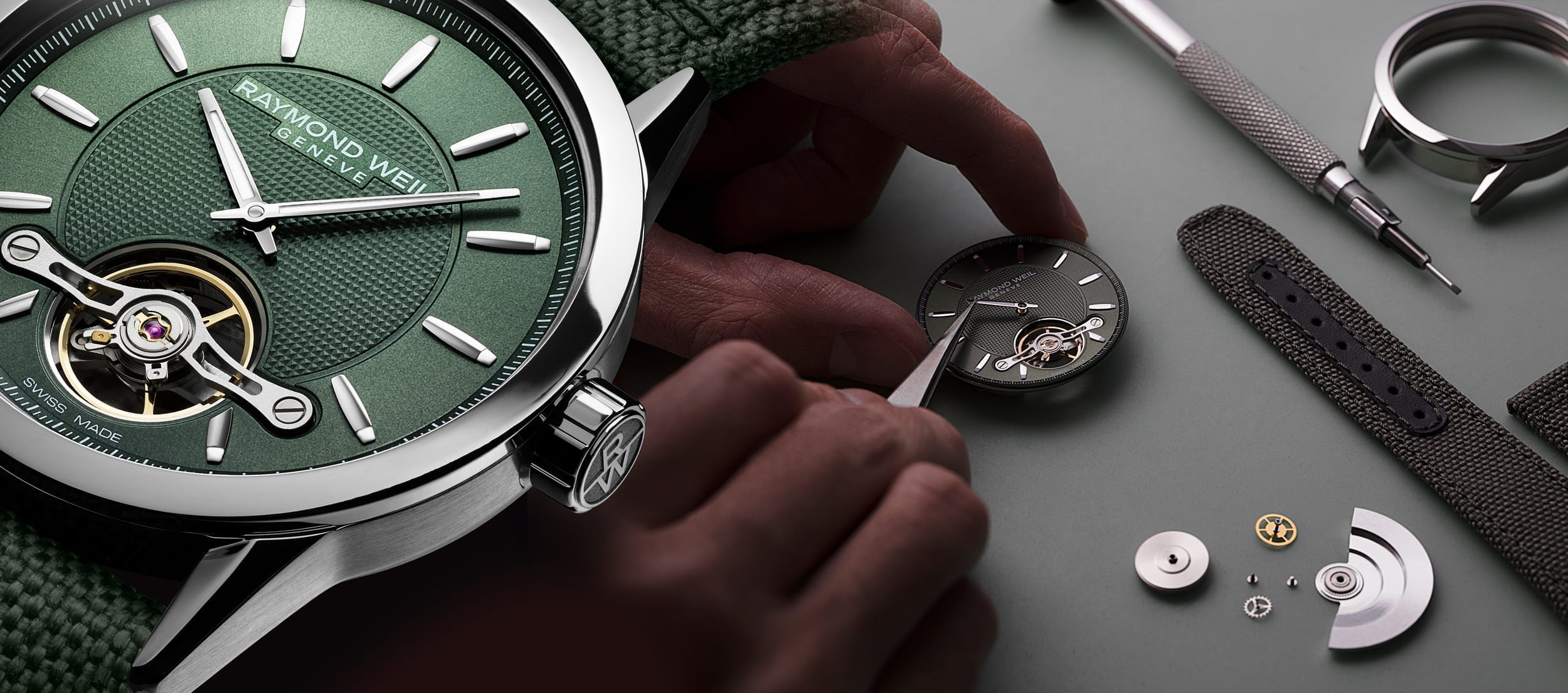RAYMOND WEIL RW1212 men's green freelancer automatic watchmaking