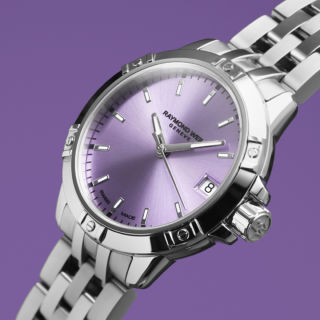 Created to engage with youthful eyes and optimistic souls. Available with Roman numerals or slim batons, all dial options feature a stunning sunray decoration. 

Explore the collection online now. 

#RAYMONDWEIL #PrecisionMovements #RWTango #Colorful #QuartzWatch #Watch #SwissMade