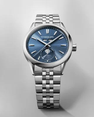 Freelancer Complete Calendar 

This new freelancer embraces a classic and luxurious aesthetic with a stainless steel case and matching bracelet. The contemporary 40mm case features balanced proportions and curved lugs for optimal wrist comfort. Polished and brushed finishes, along with a subtly redesigned bezel, catch light from every angle to enhance its refined aesthetic.

#RAYMONDWEIL #PrecisionMovements #RWFreelancer #AutomaticWatch #SwissWatchmaking #CompleteCalendar